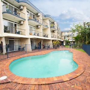 Bombora Resort - Coolangatta